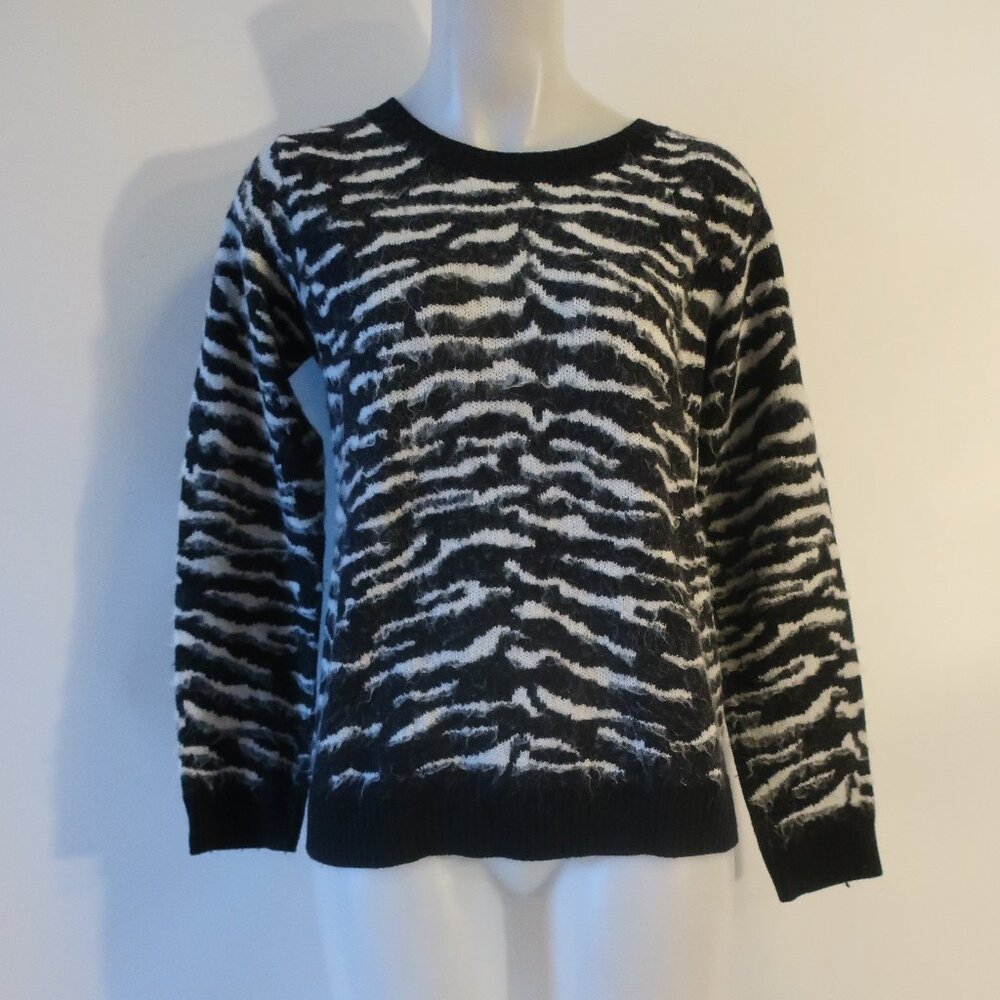 Womens Seventy Black, White Design Sweater 42 EUR/US L